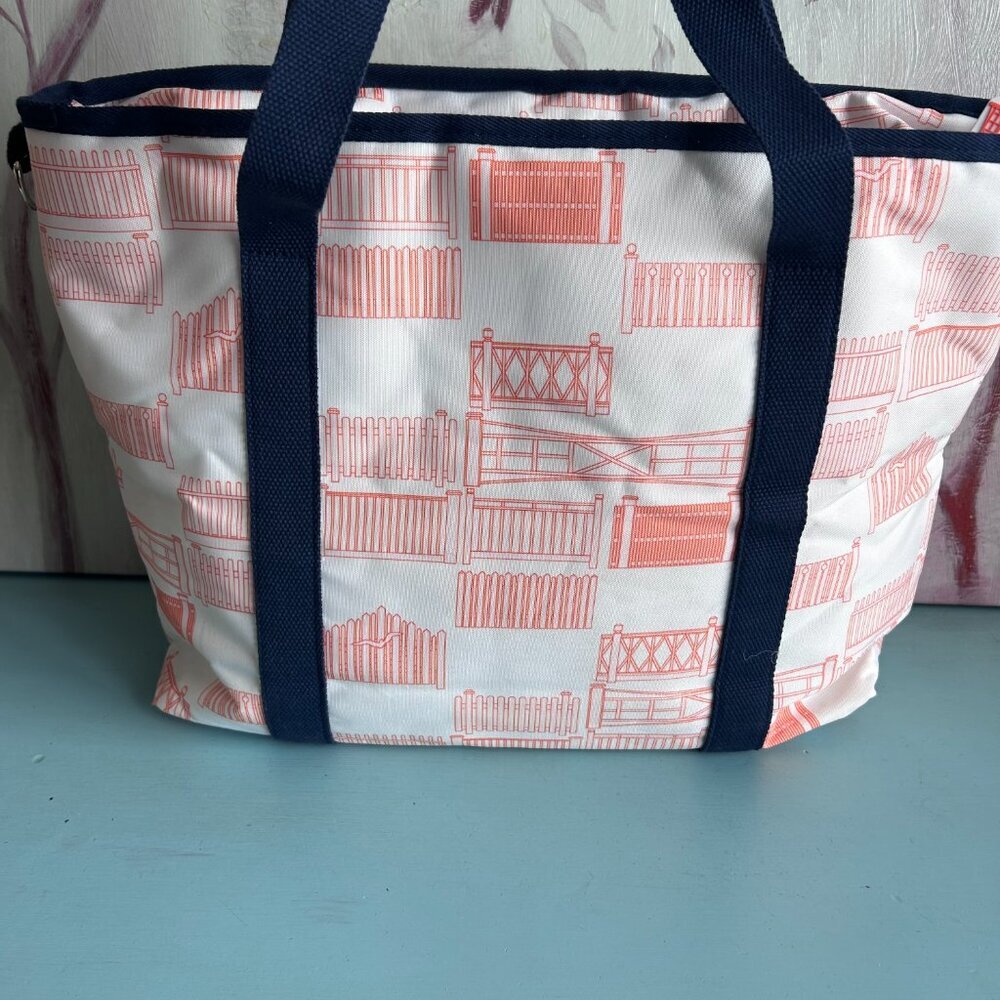 NWOT Seaside Official Large Insulated Tote Fence Pattern Beach Picnic Lake Tote - Picture 6 of 12